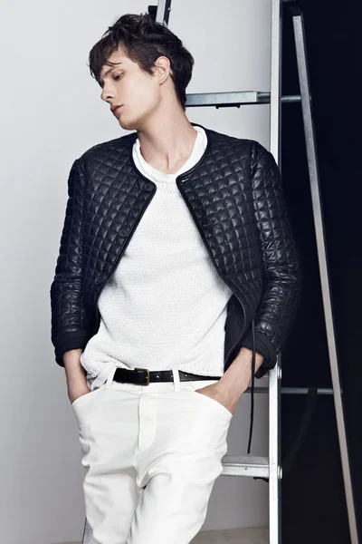 Look 3